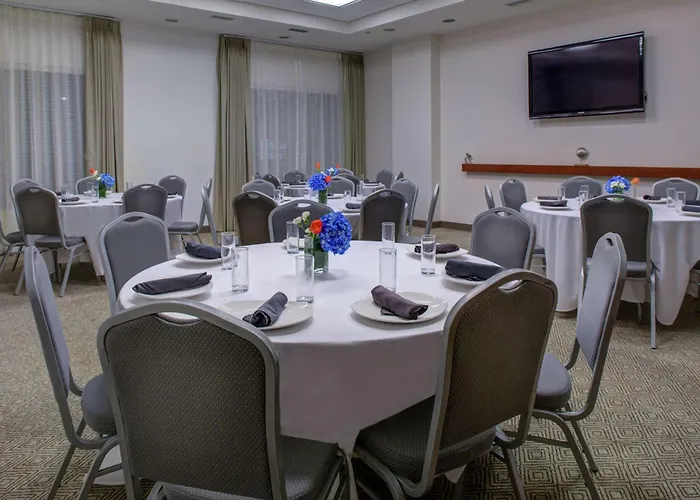 Doubletree By Hilton Biloxi